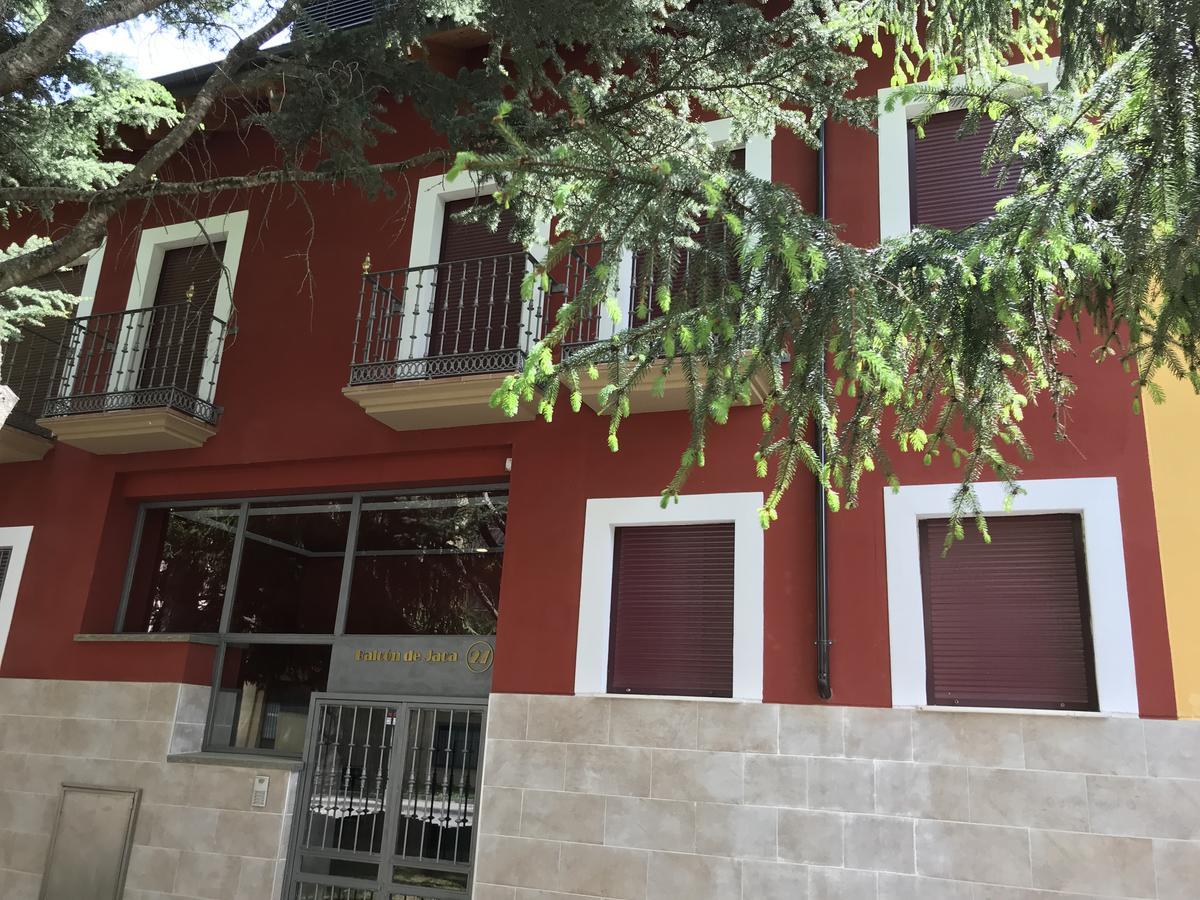 Apartamento Balcon De Jaca I Εξωτερικό φωτογραφία